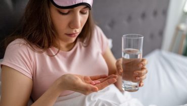 natural supplements overcome insomnia
