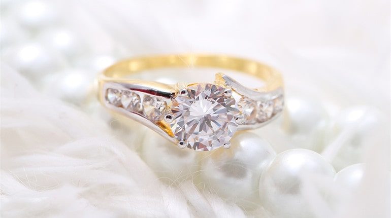 save thousands on engagement ring