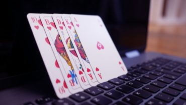card games adapted to online contexts