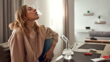 benefits to smoke using bong