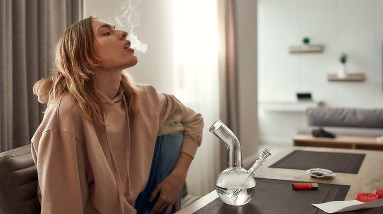 benefits to smoke using bong