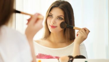 90s makeup trends comeback in 2023