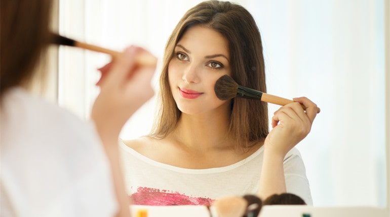 90s makeup trends comeback in 2023